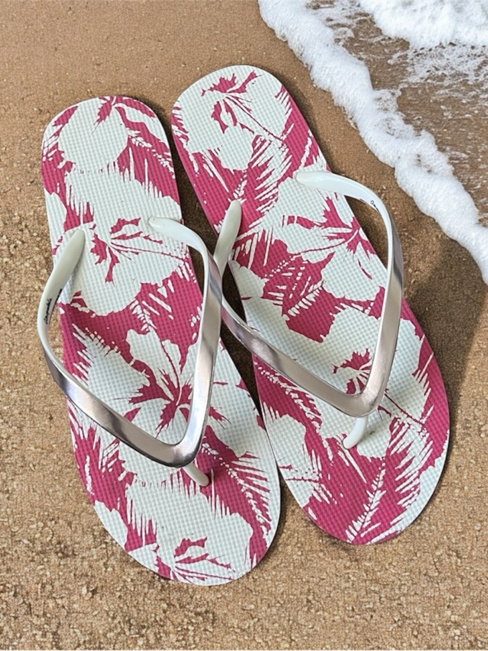 ◻️AEROPOSTALE: Women’s size 9/10 pink & white design flip-flops, preowned◻️